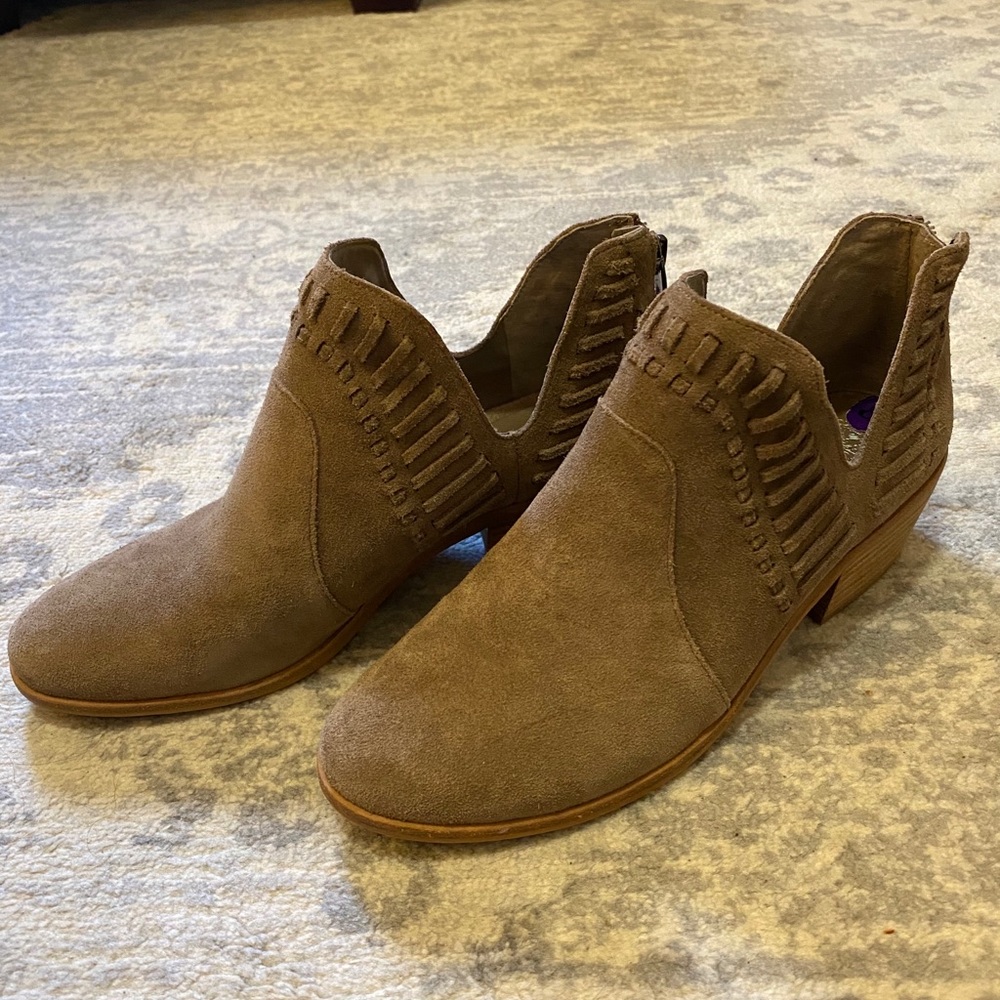 Vince Camuto booties